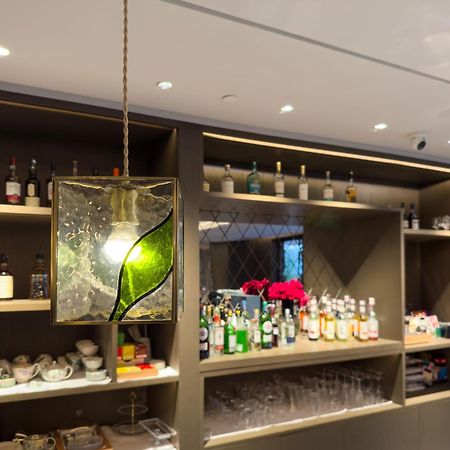 Yuexiu Hotel Guangzhou, Curio Collection By Hilton Extérieur photo