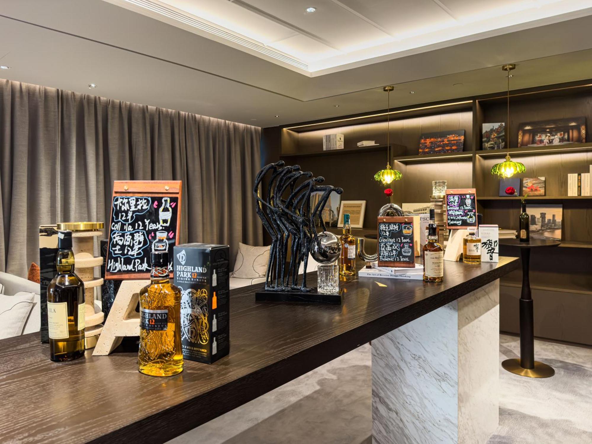 Yuexiu Hotel Guangzhou, Curio Collection By Hilton Extérieur photo
