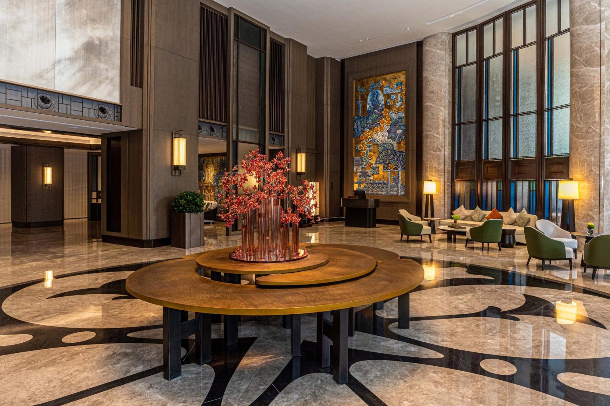 Yuexiu Hotel Guangzhou, Curio Collection By Hilton Extérieur photo