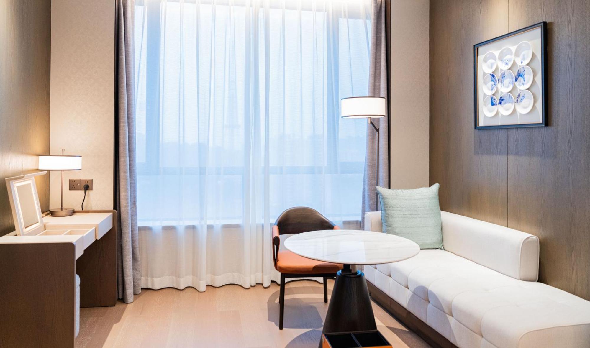 Yuexiu Hotel Guangzhou, Curio Collection By Hilton Extérieur photo
